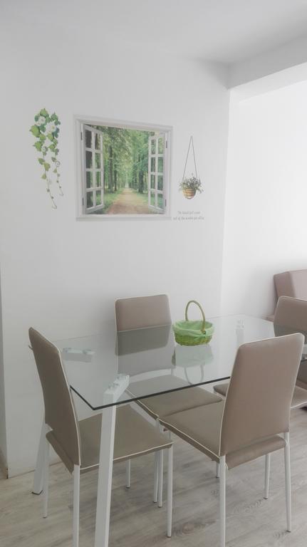 Apartamento Jardin De Ayora Valencia Luaran gambar